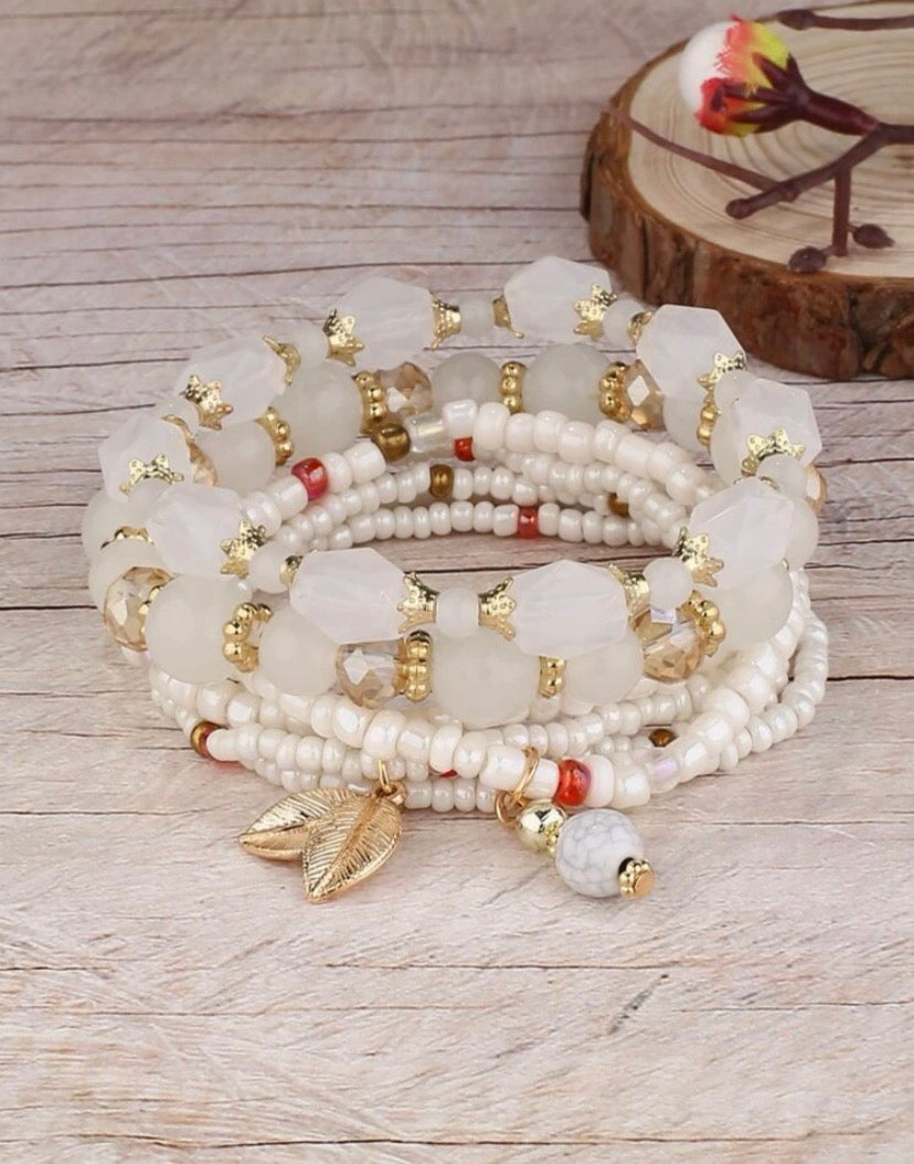 4pcs Leaf Charm Beaded Bracelet