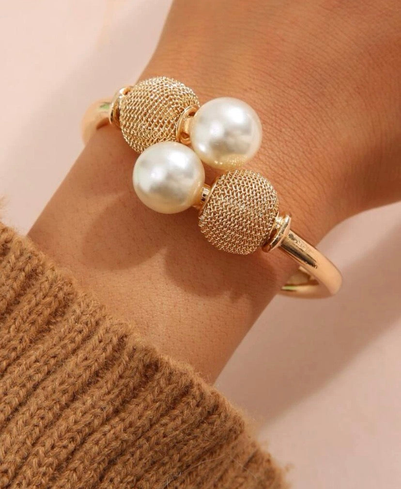 Faux Pearl Decor Bangle