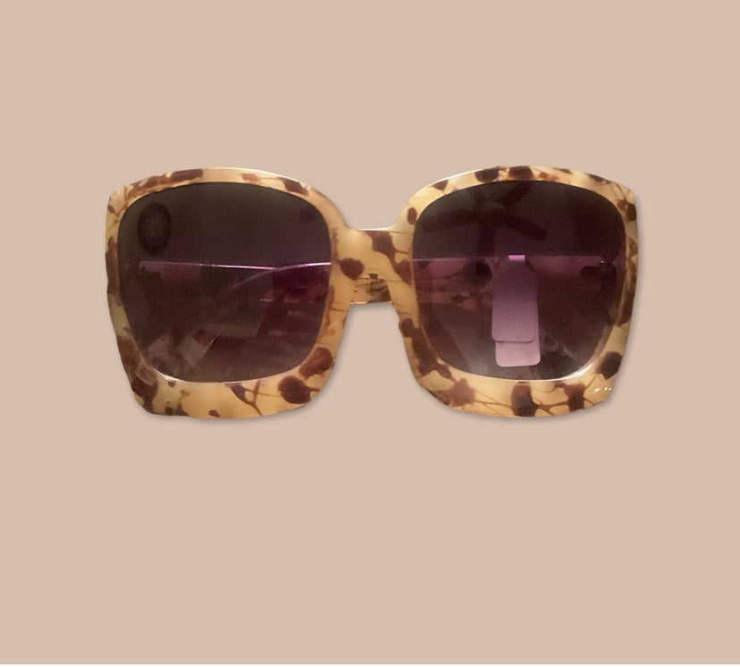 BROWN SPOTTED SHADES