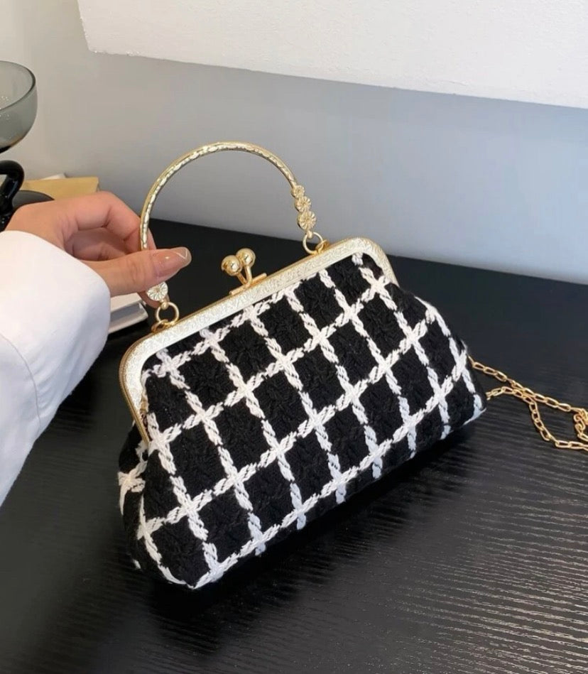 Plaid Pattern Kiss lock Bag